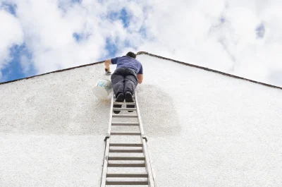 Peinture extérieure à Sabarros — façades et ravalement